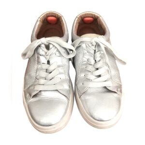 gentle souls Monroe silver sneakers PLEASE READ SZ 9